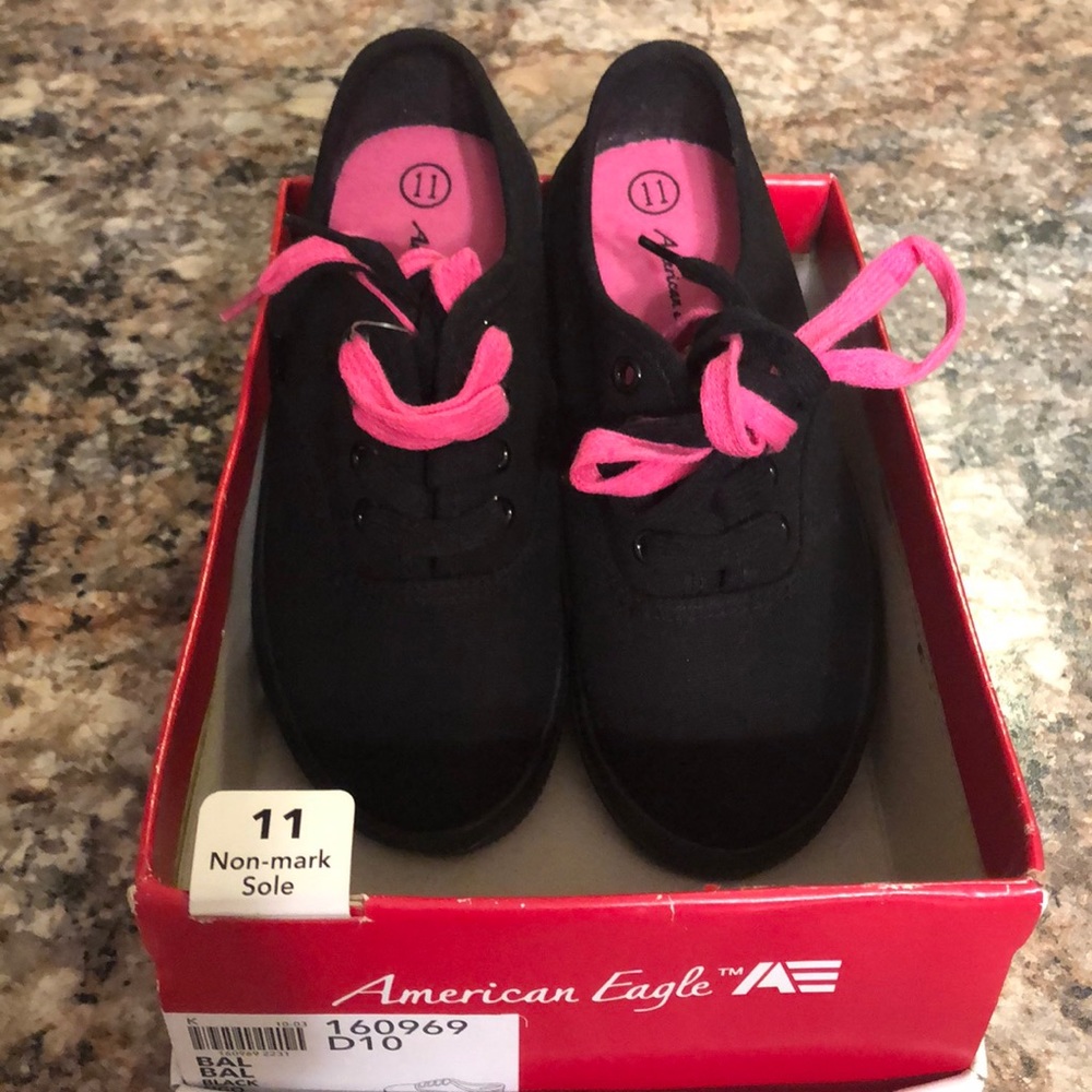 Girls American Eagle black shoes